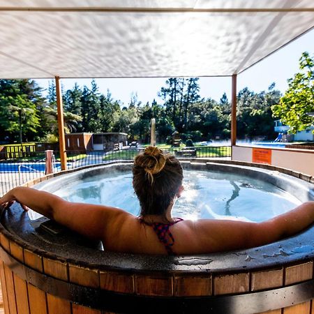 Sapphire Springs Holiday Park And Thermal Pools Katikati Exteriér fotografie